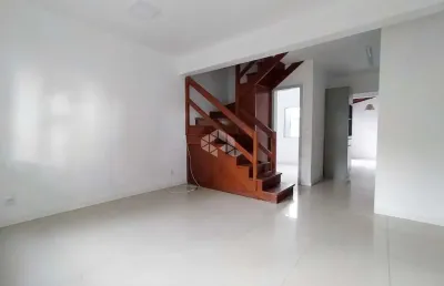 Casa em condomínio fechado, 3 dormitórios sendo 1 suíte americana,com vaga de garagem no bairro humaita, em porto alegre