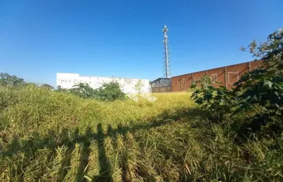 Terreno de esquina no humaitá, frente ao parque mascarenhas