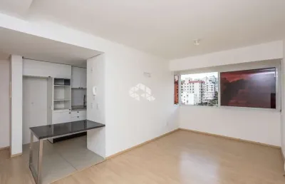 Apartamento com 2 dormitórios com suíte, 1 vaga de garagem à venda no bairro são joão, porto alegre