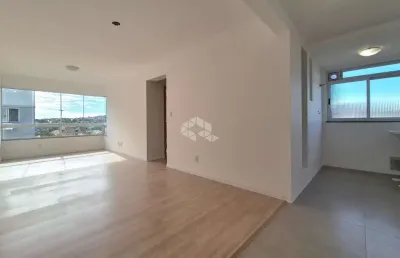 Apartamento 2 dormitórios andar alto, elevador, vista livre, vaga coberta, no bairro cristal