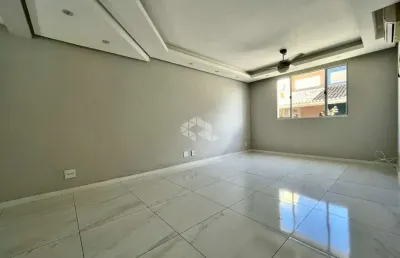 Casa em condominio com 4 dormitorios e 1 vaga de garagem, no bairro humaitá, porto alegre.
