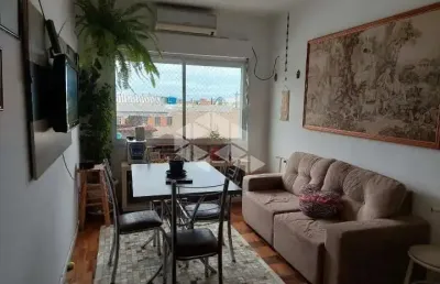 Apartamento de 2 dormitórios, no bairro navegantes, em porto alegre.