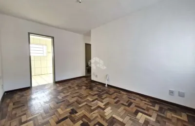 Apartamento a venda semimobiliado 3 dormitórios com vaga de garagem coberta, humaitá, porto alegre.