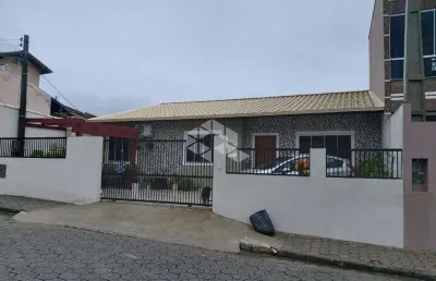 Casa de 3 dormitórios no bairro ingleses - florianopolis/ sc