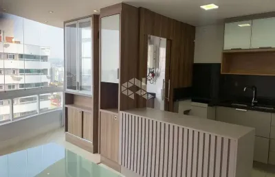 Apartamento de 3 suítes no bairro estreito - florianópolis/sc