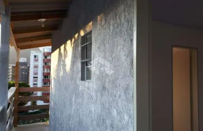 Casa com dois quartos no bairro saco grande - florianópolis/sc
