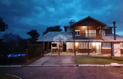 Casa 3 dormitórios em condominio na vargem grande florianópolis/sc