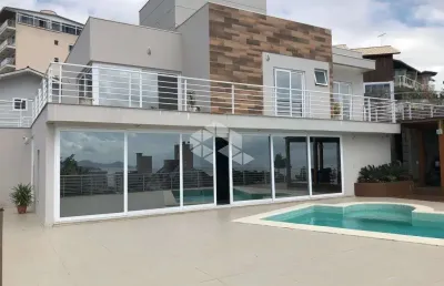 Casa de alto padrão 3 quartos agronômica - florianópolis/sc