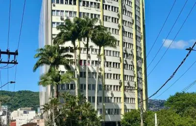 Apartamento de 2 quartos no centro de florianópolis/sc
