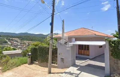 Charmosa casa de 3 quartos em tijuquinhas - biguaçu/sc