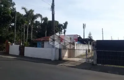 Casa com 3 dormitórios no bairro ingleses do rio vermelho em florianópois/sc