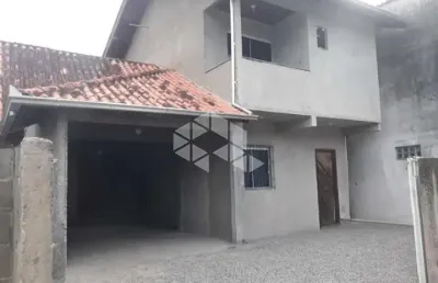 Casa 3 dormitórios com 1 suíte bairro vargem grande