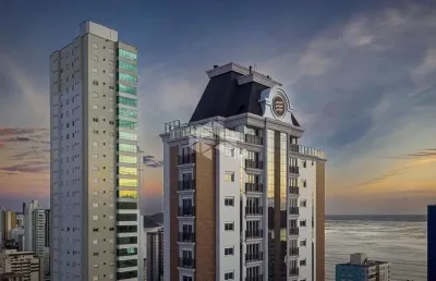 Apartamento 03 dormitórios sendo 03 suítes com 02 vagas de garagem