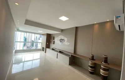 Apartamento 04 dormitórios , sendo 04 suítes e 02 vagas de garagem