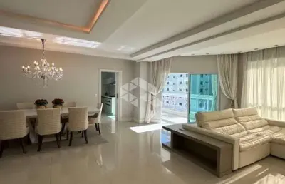 Apartamento 04 dormitórios , sendo 04 suítes e 02 vagas de garagem