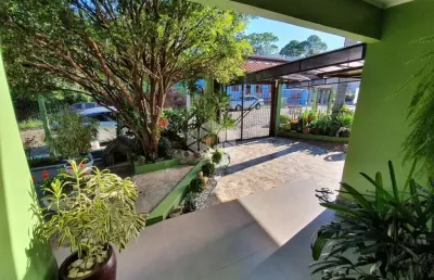 3 residências em 1 terreno, possibilidade de moradia para família grande ou aluguel