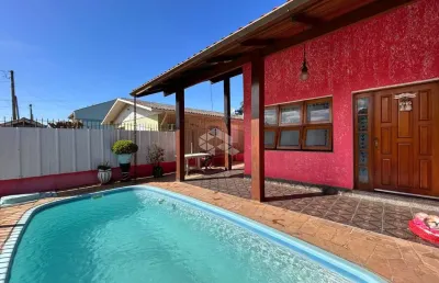 Casa 3 dormitórios, 3 banheiros, sala, cozinha, garagem, aceita financiamento bancário