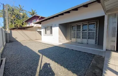 Casa comercial à venda na Rua Prefeito José Bauer, 455, Rau, Jaraguá do Sul