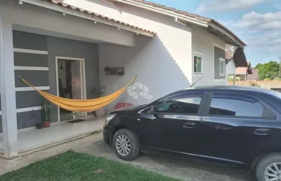 Casa térrea 1 suíte + 2 quartos/dormitórios na ilha da figueira em jaraguá do sul, sc