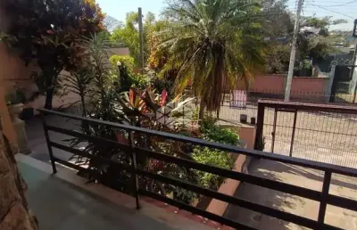 Casa com 5 quartos à venda na Rua Nove de Março, 393, Vila Ipiranga, Porto Alegre