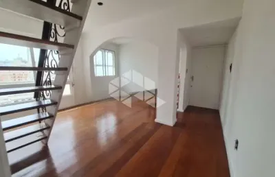 Cobertura 3 dormitórios com vaga em frente a redenção
