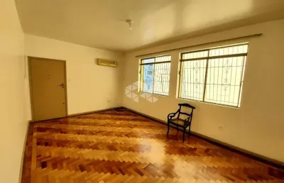 Apartamento a venda de 05 dormitórios no centro com 135m²