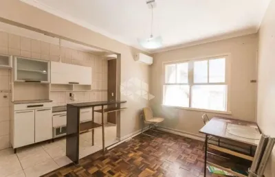 Apartamento de 1 dormitório com churrasqueira e pátio no menino deus !