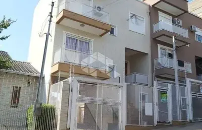 Excelente casa térreo com 3 quartos, uma suíte, duas vagas, bairro tristeza