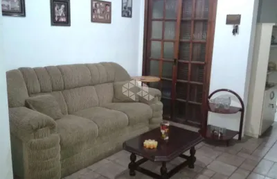 Casa com 2 quartos à venda na Rua Cananéia, 198, Vila Jardim, Porto Alegre