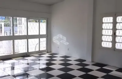 Casa comercial  com 2 vagas à venda no bairro partenon