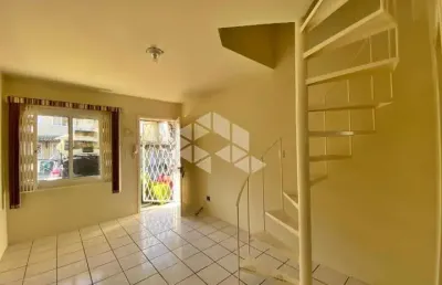 Casa em condomínio no bairro protásio alves em porto alegre.