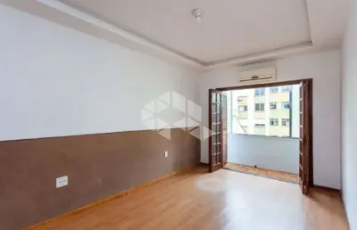 Apartamento com 02 dormitórios + dependência e com sacada junto ao cais embarcadero