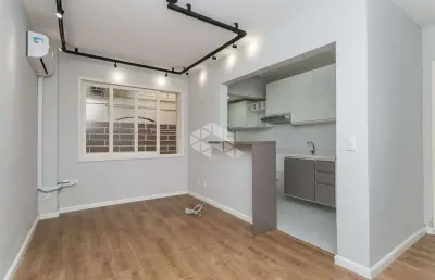 1 dormitório com 2 pátios, todo modernizado,  entre getulio e mucio
