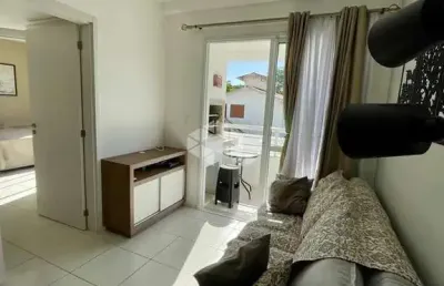 Apartamento à venda em canasvieiras | 2 quartos (1 suíte) | mobiliado