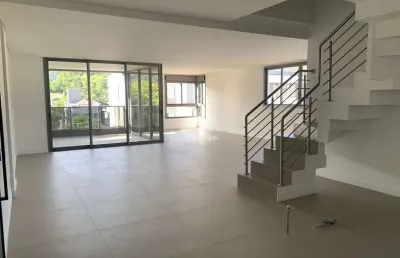 Apartamento duplex  na cobertura com vista mar à venda em jurerê - 4 suítes e 4 vagas