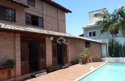 Casa  com piscina à venda em sambaqui - florianópolis/sc