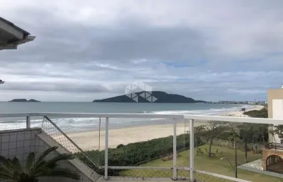 Lindo duplex com vista para o mar - ingleses norte.