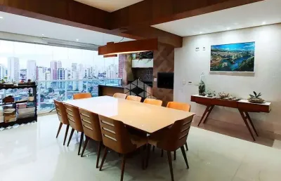 Apto à venda com 4 quartos (2 súites), 5 banheiros c/4 vagas