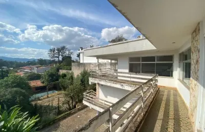 Sobrado à venda no tucuruvi - 5 quartos (3 suítes), piscina, salão de festas e 7 vagas em 1.056m² de terreno