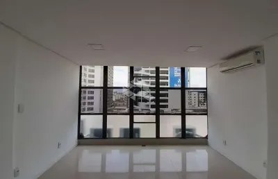 Sala comercial à venda 1 vaga com centro histórico - porto alegre-rs
