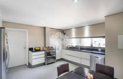 Apartamento á venda na vila mascote, com 3 suítes e 3 vagas.