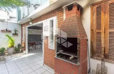 Venda sobrado com 192m² - 4 dormitórios (1 suíte) e 4 vagas no planalto paulista, próximo de vias de acesso