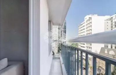 Apartamento mobiliado à venda em pinheiros com 31m², 1 dormitório, sem vaga de garagem.