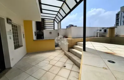 Cobertura duplex à venda em moema com 206m², 3 dormitórios (sendo 1 suíte) e 3 vagas de garagem.