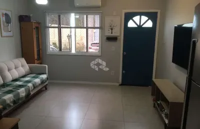 Casa em condomínio 2 quartos e 1 vaga de garagem no bairro cavalhada