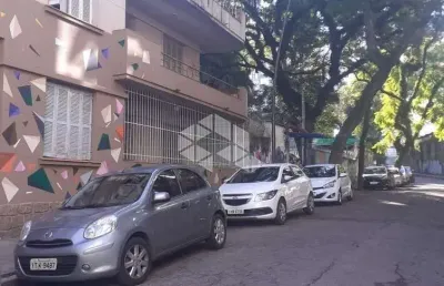 3 dormitórios, térreo com vaga escriturada no centro histórico