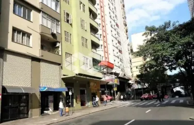 Apartamento 2 dormitórios, reformado, andar alto, com 83,14m2