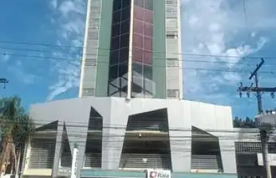 Conjunto comercial com amplo terraço e garagem dupla