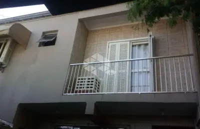 Casa 5 dormitórios,  134m2, 30m da av. bento gonçalves/partenon.