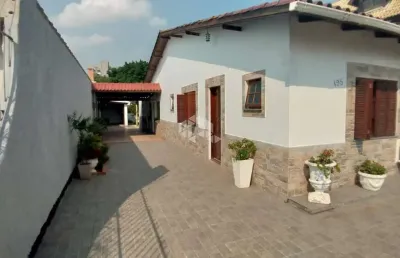 Casa 3 dormitórios/quartos com 1 suíte barro cavalhada